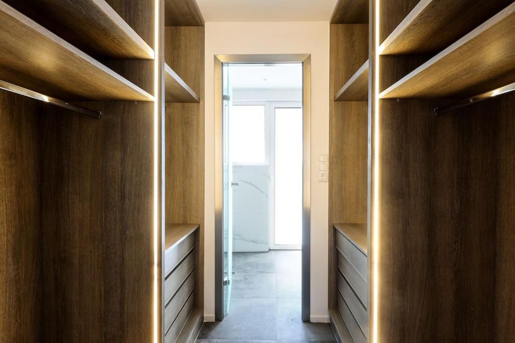 Blue Delta Apartment Palaio Faliro Athene Buitenkant foto