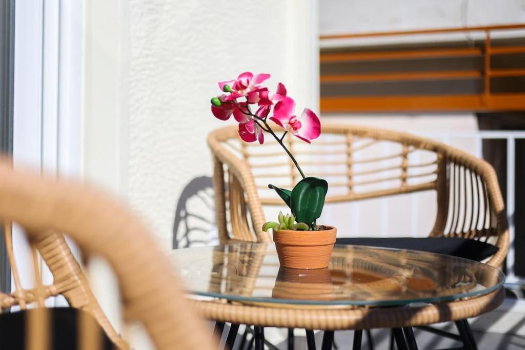 Blue Delta Apartment Palaio Faliro Athene Buitenkant foto