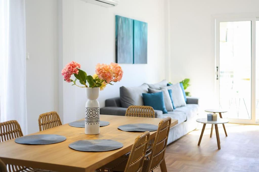 Blue Delta Apartment Palaio Faliro Athene Buitenkant foto